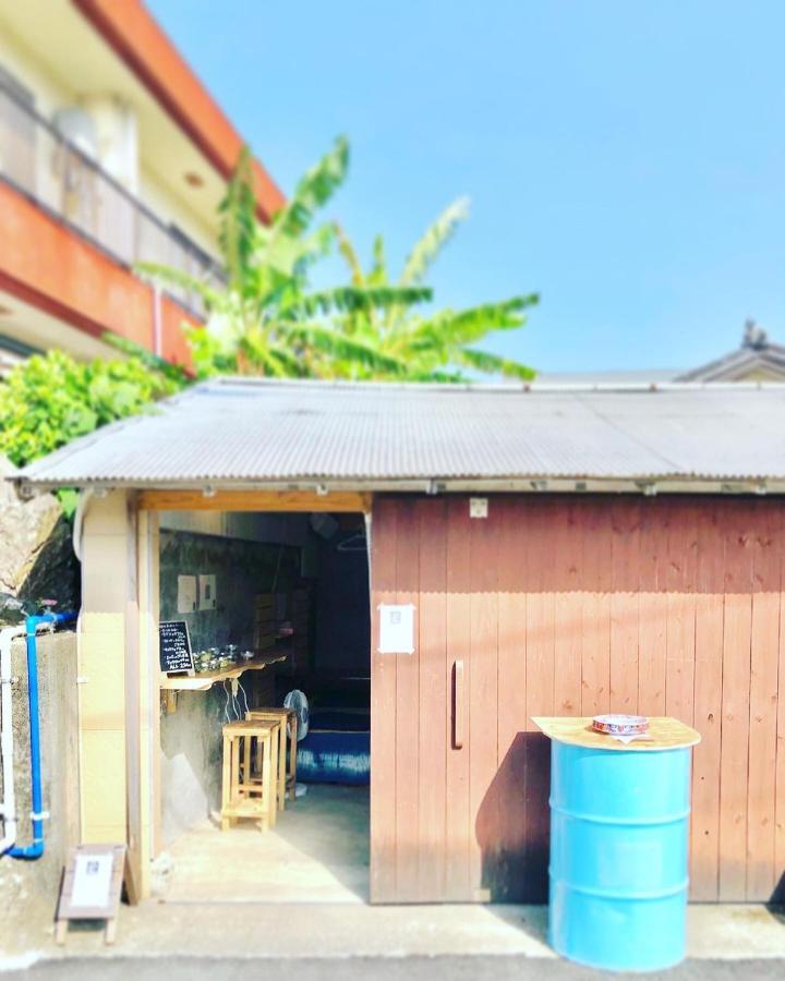 奄美ゲストハウス Hub A Nice Inn Setouchi  Eksteriør bilde
